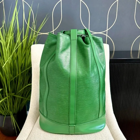 Authentic Louis Vuitton Randonnée GM backpack/ shoulder bag green Epi leather